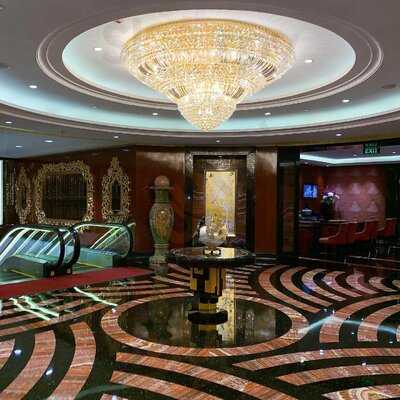 Long Trieu (the Royal Pavilion)