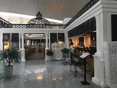 Nhà Hàng & Bar El Domo