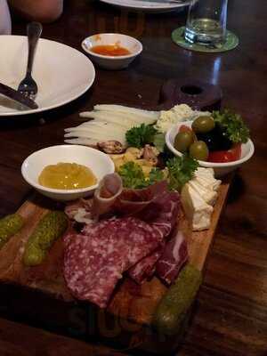 Evenstar Craft Beer Pub