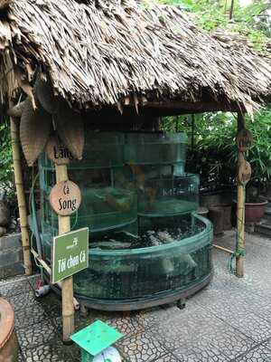 Nhà Hàng Chợ Quê