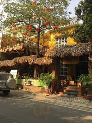 Nhà Hàng Chợ Quê