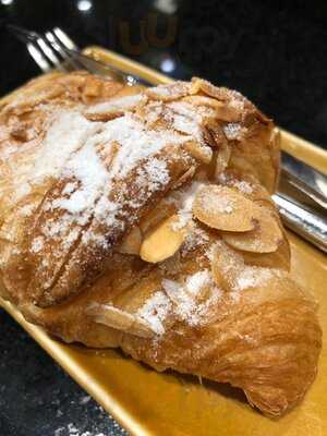 The Reverie Boutique