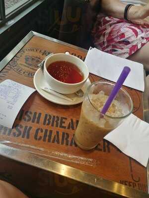 The Coffee Bean & Tea Leaf