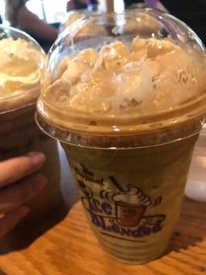 The Coffee Bean & Tea Leaf