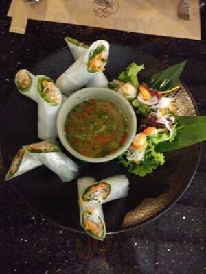 Three Seasons Restaurant