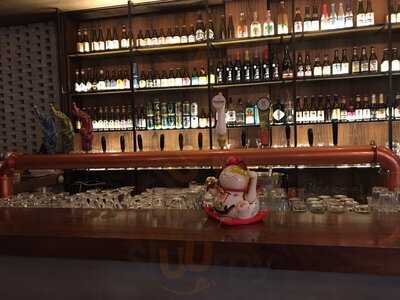 Rehab Station - Social Craft Beer Hub