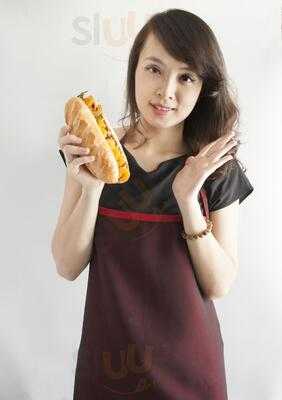 Bánh Mì By Minh Nhật