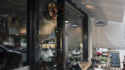 Le Beret Cafe