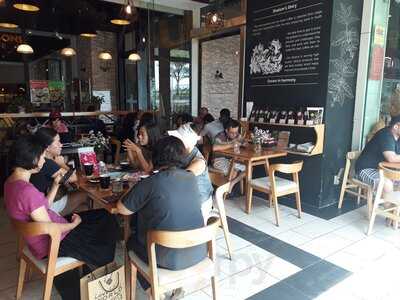 Shalom Coffee - Riverside Apartments