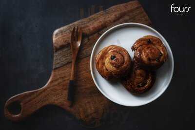 Fours Bakery