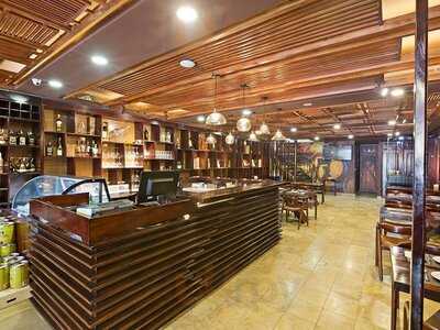 Av Primo - Wine & Steak House