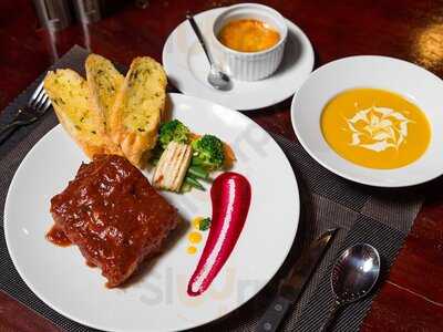 Av Primo - Wine & Steak House