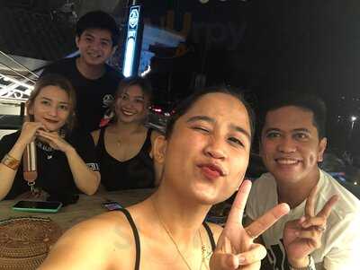 7 Bridges Brewing Company Hanoi Taproom