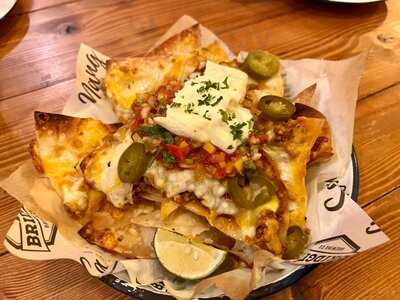 7 Bridges Brewing Company Hanoi Taproom