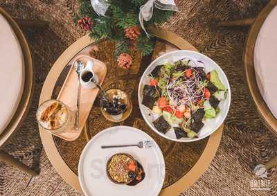 Oromia Coffee & Lounge - Tay Ho