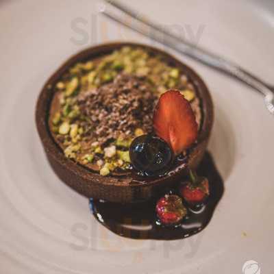 Oromia Coffee & Lounge - Tay Ho