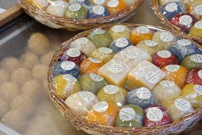 Cửa Hàng Bánh Gia Trịnh