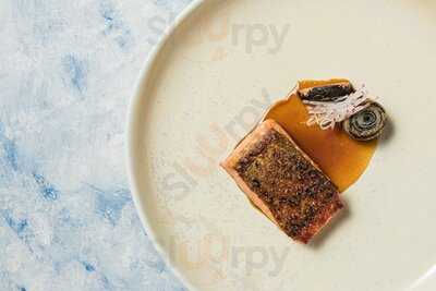 Tanh Tách - Seafood Society