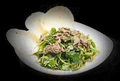 Nhà Hàng Bếp Quảng