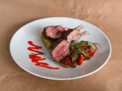 El Vino Wine & Restaurant