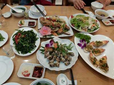 Nhà Hàng Thế Giới Hải Sản 3