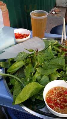 Cô Minh - Bánh Xèo