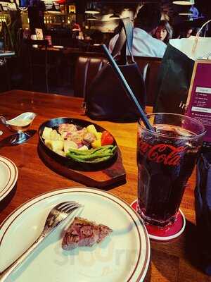 Nhà Hàng Cowboy Jack's - American Dining