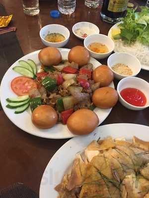 Nhà Hàng Lộc Việt