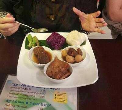 Nhà Hàng Gói-lá