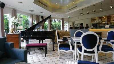 D'anver Coffee & Lounge