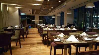 The Square Restaurant