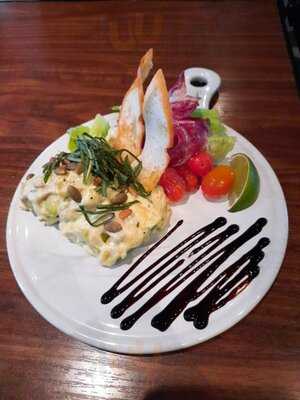 Basta Hiro Hai Bà Trưng