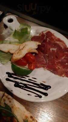 Basta Hiro Hai Bà Trưng