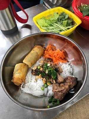 Bún Thịt Nướng Kiều Bảo