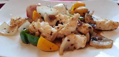 Nhà Hàng Ming Court