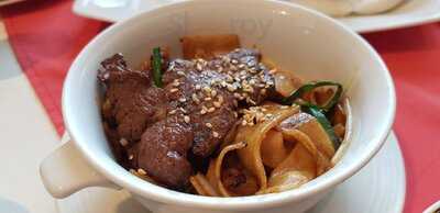 Nhà Hàng Ming Court