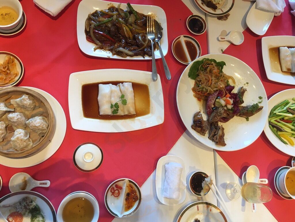 Nhà Hàng Ming Court