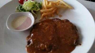 Ampm Restaurant & Cafe