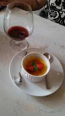 Ampm Restaurant & Cafe