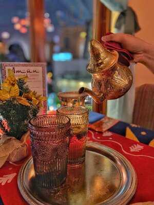 Amun Restaurant & Lounge