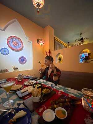 Amun Restaurant & Lounge