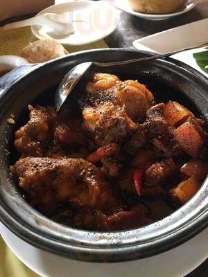 Cơm Niêu Sài Gòn