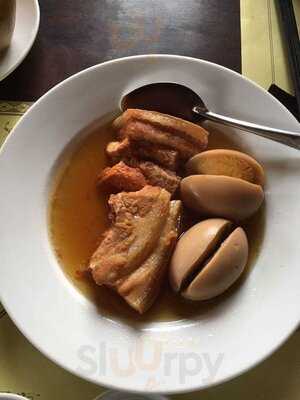 Cơm Niêu Sài Gòn