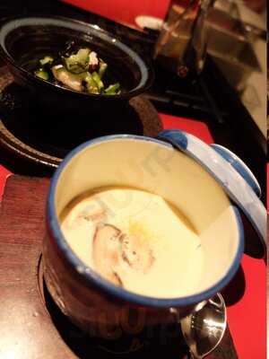 La Phong Sushi House