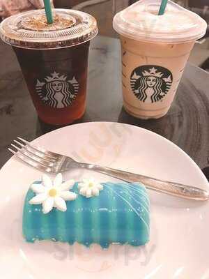 Quán Cafe Starbucks - President Place