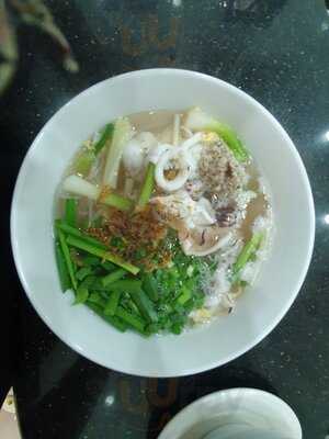 Hủ Tiếu Mực Ông Già Cali