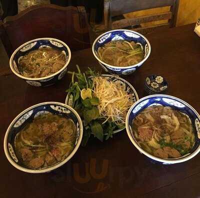 Nhà Hàng Mr Ho Bistro