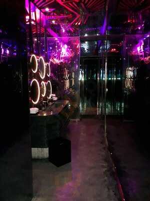 Alley 50 Saigon Ultra Lounge