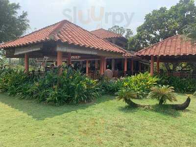 Nhà Hàng Bến Nảy