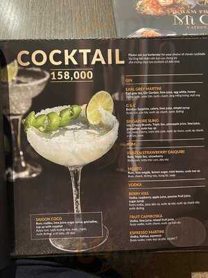 Le Cafe Restaurant & Bar